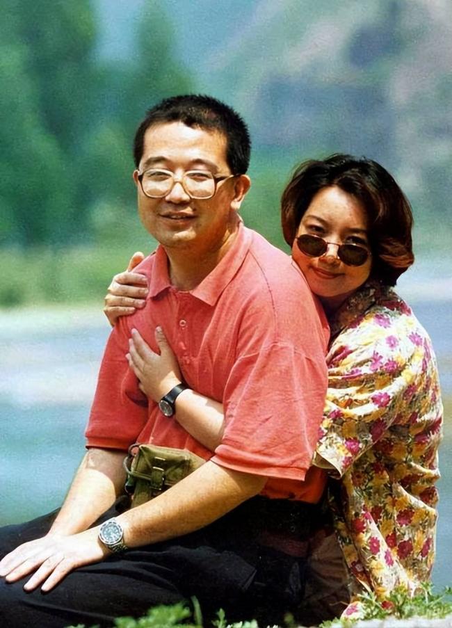 原来他是唐师曾儿子，25岁事业有成