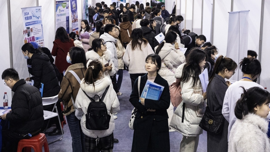 剛聘用1個月 常州上市公司逼退300名應屆生